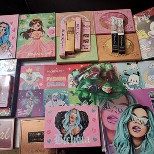 Deb Eyeshadow Palette - Bold Blue and Pink